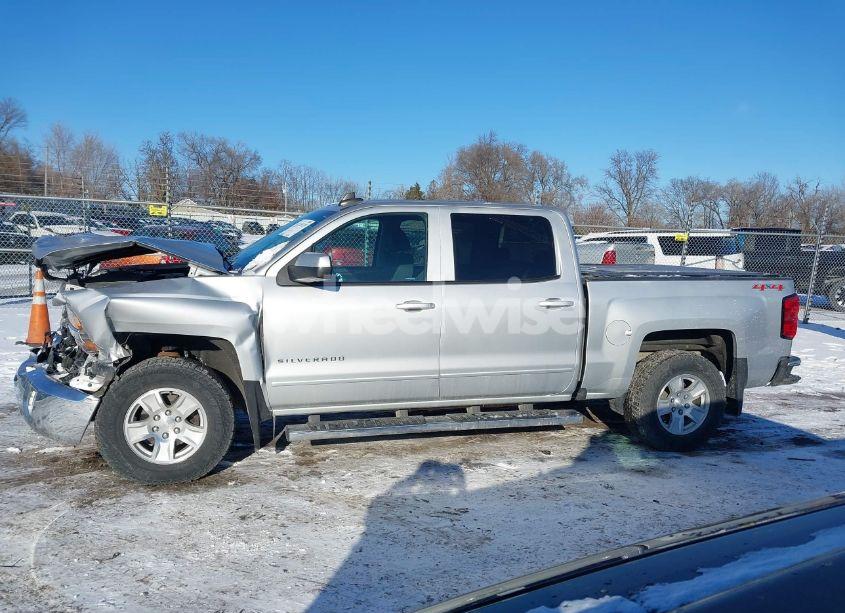 Photo 14 of 2017 Chevrolet Silverado 1500 1LT (VIN 3GCUKREC2HG438481)