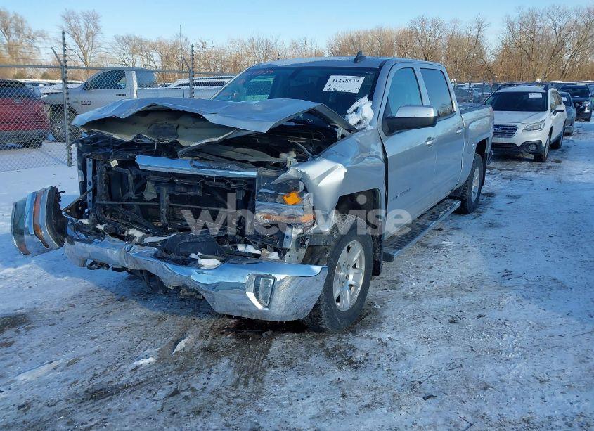Photo 2 of 2017 Chevrolet Silverado 1500 1LT (VIN 3GCUKREC2HG438481)