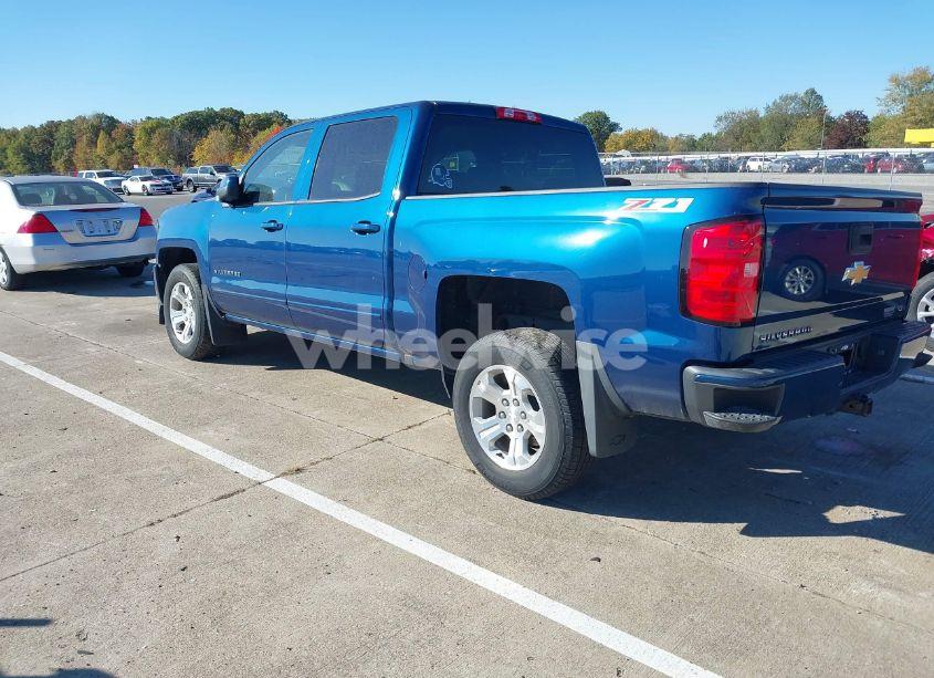Photo 3 of 2017 Chevrolet Silverado 1500 2LT (VIN 3GCUKREC2HG463011)