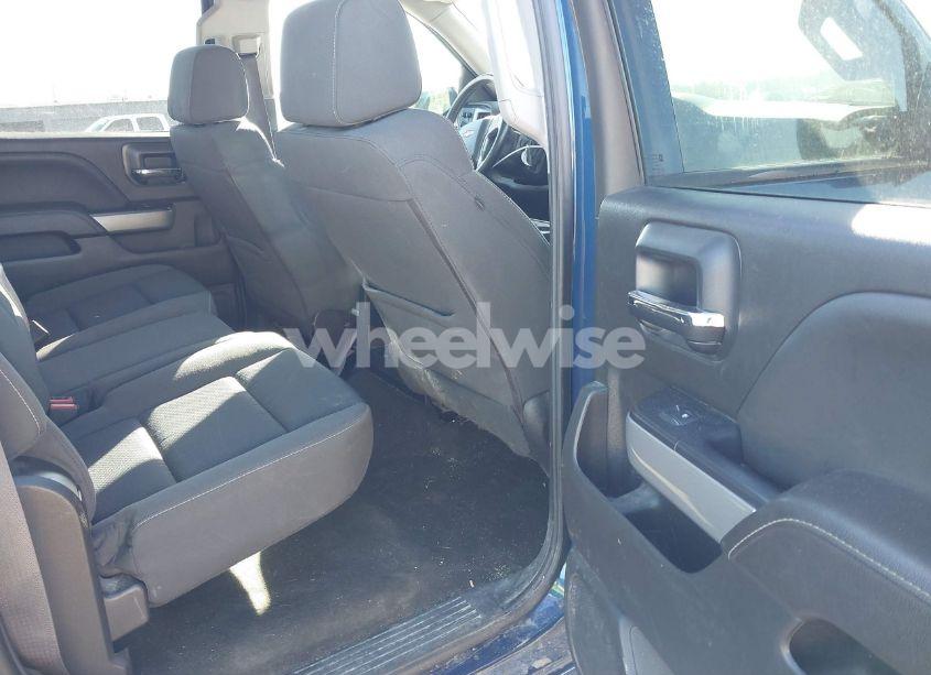 Photo 8 of 2017 Chevrolet Silverado 1500 2LT (VIN 3GCUKREC2HG463011)