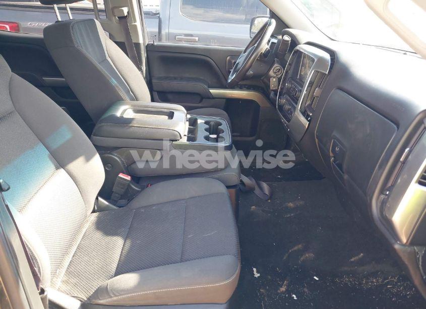 Photo 5 of 2017 Chevrolet Silverado 1500 1LT (VIN 3GCUKREC2HG493092)