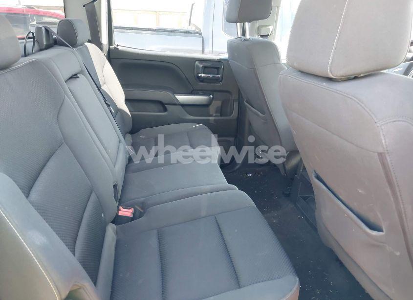 Photo 8 of 2017 Chevrolet Silverado 1500 1LT (VIN 3GCUKREC2HG493092)