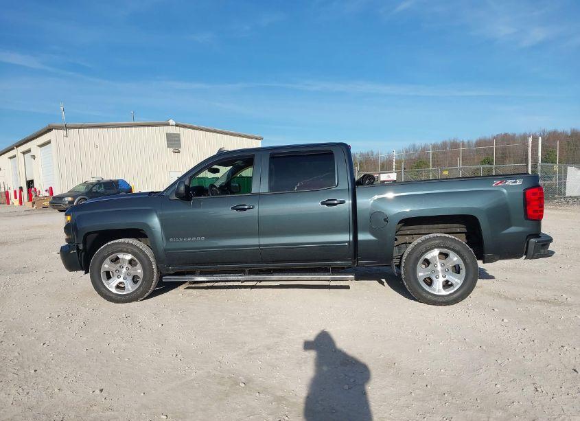 Photo 14 of 2017 Chevrolet Silverado 1500 2LT (VIN 3GCUKREC2HG494274)