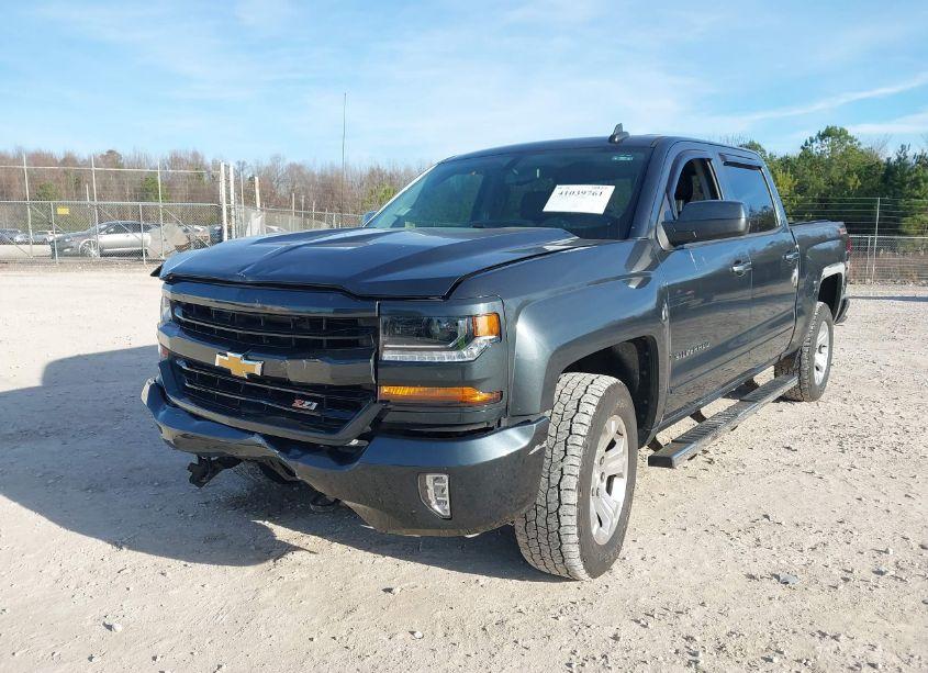 Photo 6 of 2017 Chevrolet Silverado 1500 2LT (VIN 3GCUKREC2HG494274)