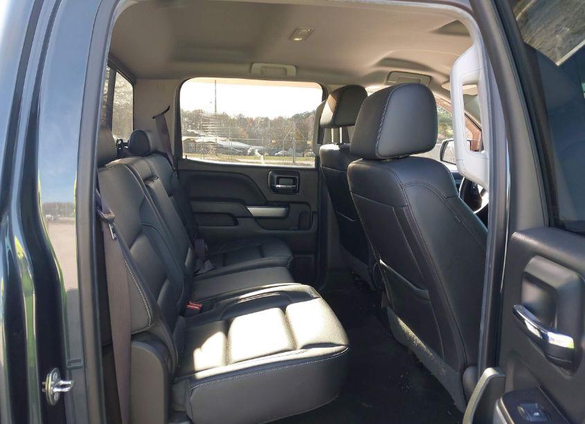 Photo 8 of 2017 Chevrolet Silverado 1500 2LT (VIN 3GCUKREC2HG494274)