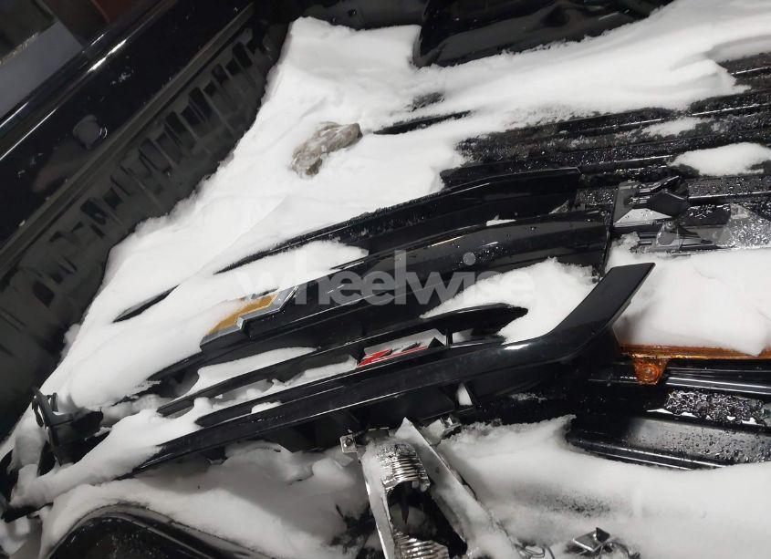 Photo 12 of 2018 Chevrolet Silverado 1500 2LT (VIN 3GCUKREC2JG178119)