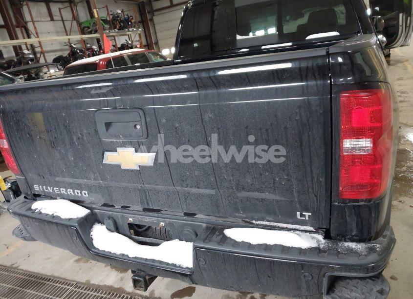 Photo 17 of 2018 Chevrolet Silverado 1500 2LT (VIN 3GCUKREC2JG178119)