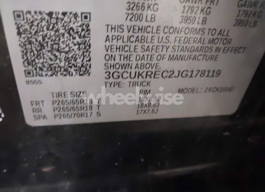 Photo 9 of 2018 Chevrolet Silverado 1500 2LT (VIN 3GCUKREC2JG178119)