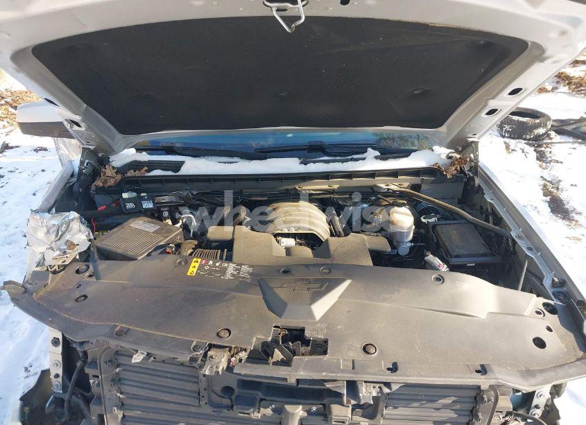 Photo 10 of 2018 Chevrolet Silverado 1500 2LT (VIN 3GCUKREC2JG234706)