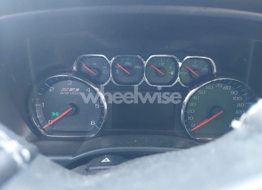 Photo 7 of 2018 Chevrolet Silverado 1500 2LT (VIN 3GCUKREC2JG234706)