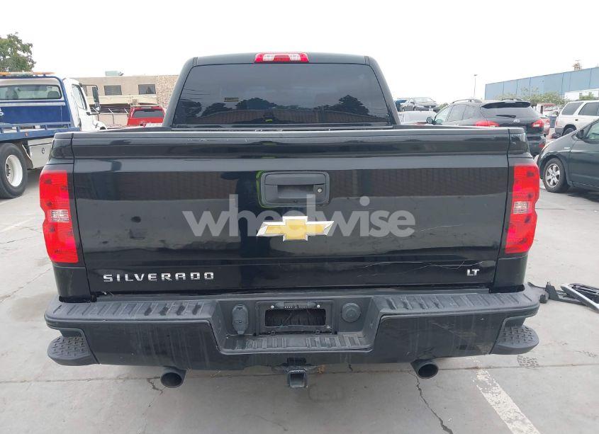 Photo 16 of 2018 Chevrolet Silverado 1500 2LT (VIN 3GCUKREC2JG237038)