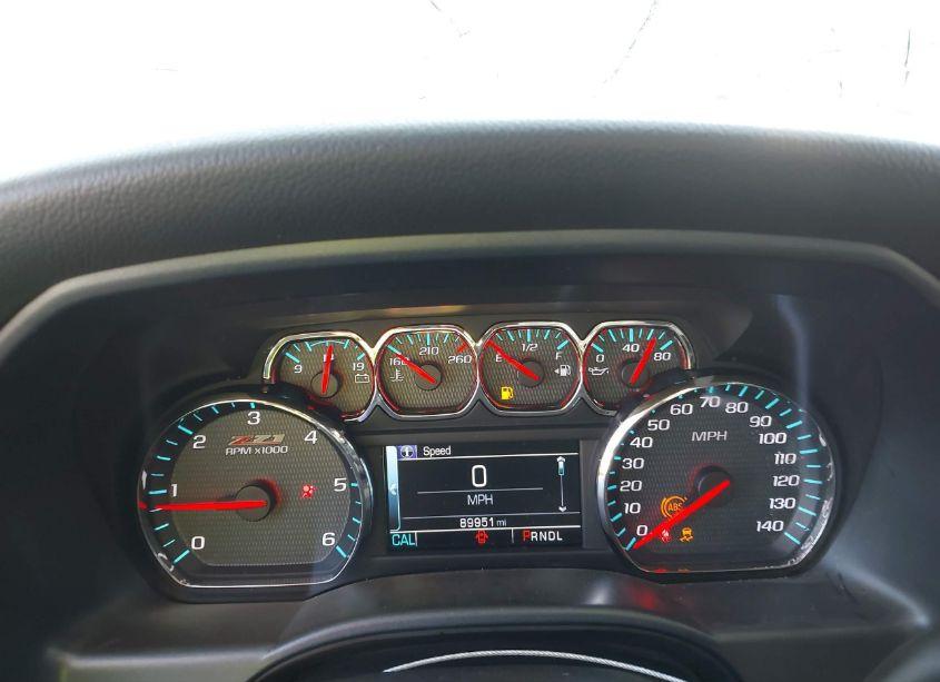 Photo 7 of 2018 Chevrolet Silverado 1500 2LT (VIN 3GCUKREC2JG323157)