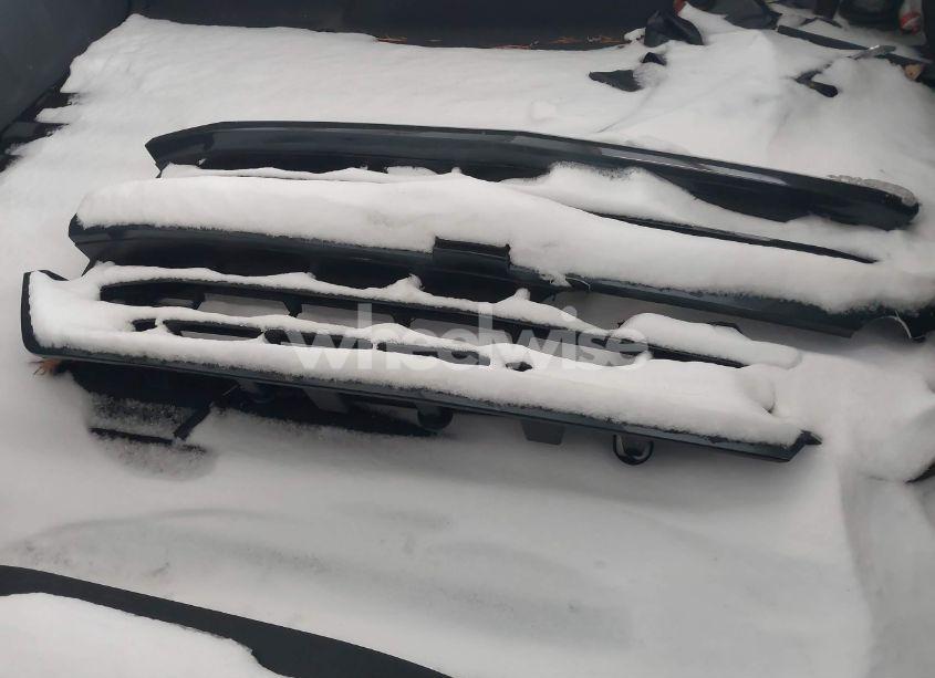 Photo 12 of 2018 Chevrolet Silverado 1500 2LT (VIN 3GCUKREC2JG345157)