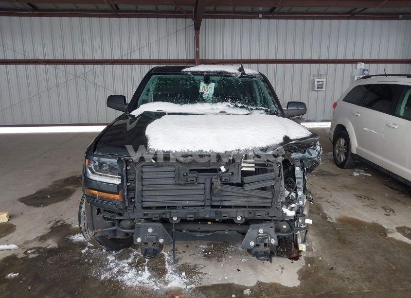Photo 13 of 2018 Chevrolet Silverado 1500 2LT (VIN 3GCUKREC2JG345157)