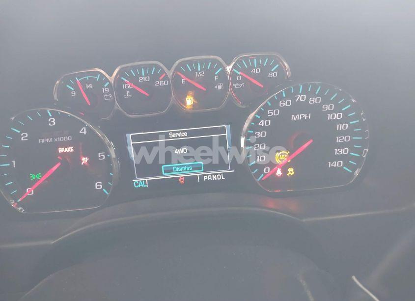 Photo 7 of 2018 Chevrolet Silverado 1500 2LT (VIN 3GCUKREC2JG345157)