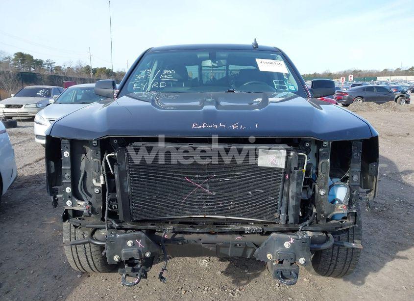 Photo 13 of 2018 Chevrolet Silverado 1500 2LT (VIN 3GCUKREC2JG415045)