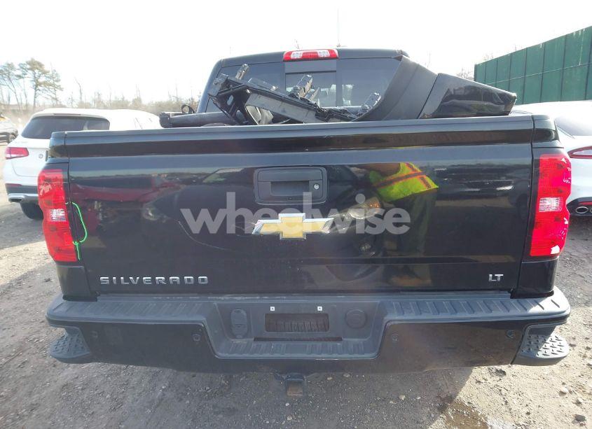 Photo 17 of 2018 Chevrolet Silverado 1500 2LT (VIN 3GCUKREC2JG415045)