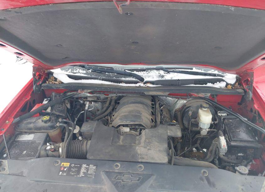 Photo 10 of 2014 Chevrolet Silverado 1500 1LT (VIN 3GCUKREC3EG517525)