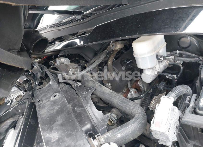 Photo 10 of 2015 Chevrolet Silverado 1500 2LT (VIN 3GCUKREC3FG125372)