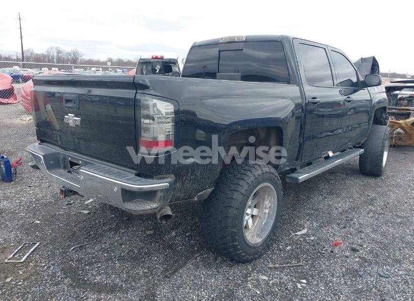 Photo 4 of 2015 Chevrolet Silverado 1500 2LT (VIN 3GCUKREC3FG125372)