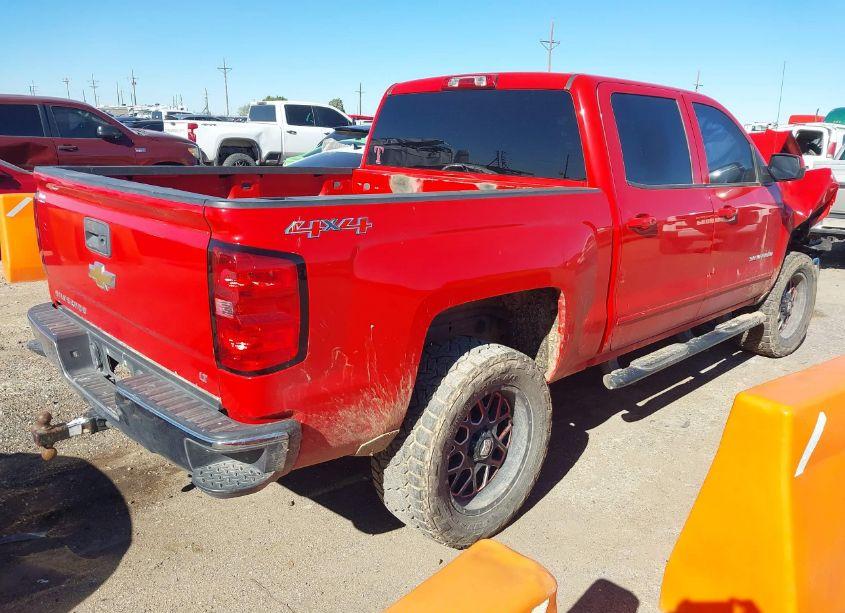 Photo 4 of 2015 Chevrolet Silverado 1500 1LT (VIN 3GCUKREC3FG168786)