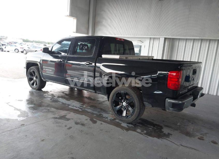 Photo 3 of 2015 Chevrolet Silverado 1500 2LT (VIN 3GCUKREC3FG183725)