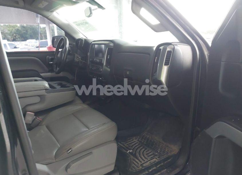 Photo 5 of 2015 Chevrolet Silverado 1500 2LT (VIN 3GCUKREC3FG183725)