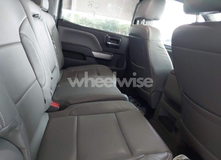 Photo 8 of 2015 Chevrolet Silverado 1500 2LT (VIN 3GCUKREC3FG183725)