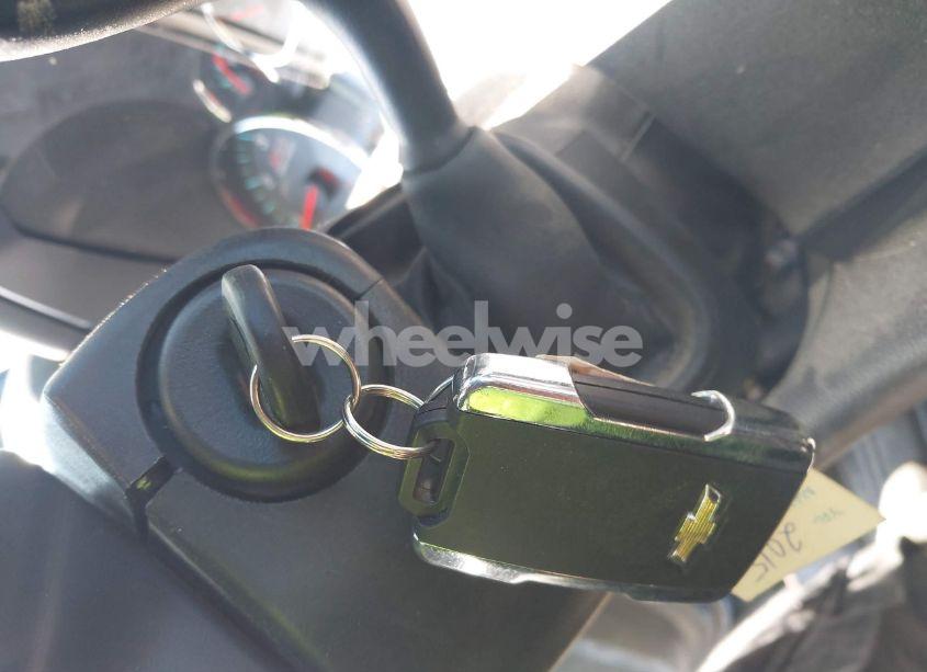 Photo 11 of 2015 Chevrolet Silverado 1500 2LT (VIN 3GCUKREC3FG185667)