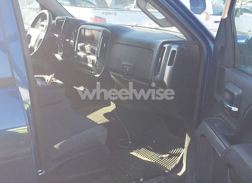 Photo 5 of 2015 Chevrolet Silverado 1500 2LT (VIN 3GCUKREC3FG185667)