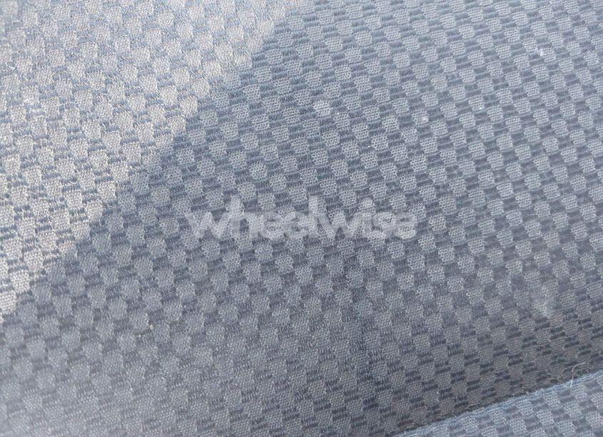 Photo 6 of 2015 Chevrolet Silverado 1500 2LT (VIN 3GCUKREC3FG185667)