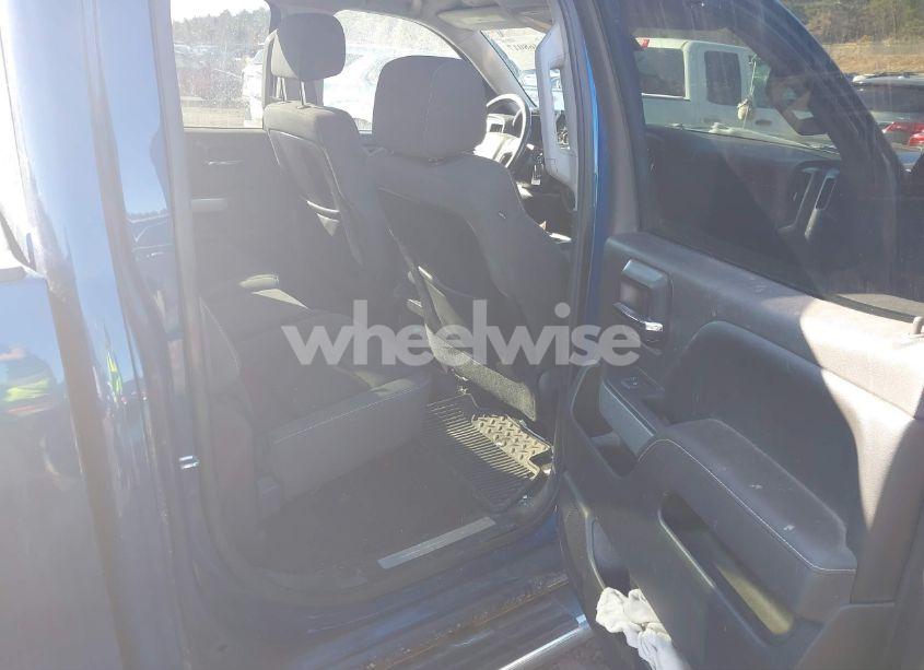 Photo 8 of 2015 Chevrolet Silverado 1500 2LT (VIN 3GCUKREC3FG185667)