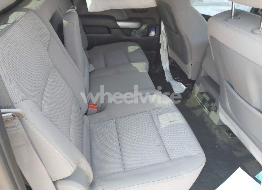 Photo 8 of 2015 Chevrolet Silverado 1500 1LT (VIN 3GCUKREC3FG199228)