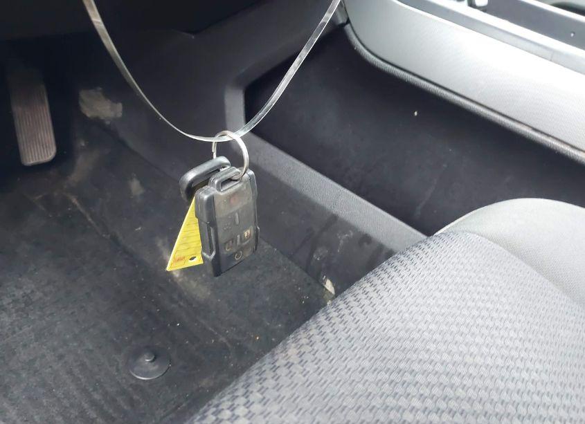 Photo 11 of 2015 Chevrolet Silverado 1500 2LT (VIN 3GCUKREC3FG210177)