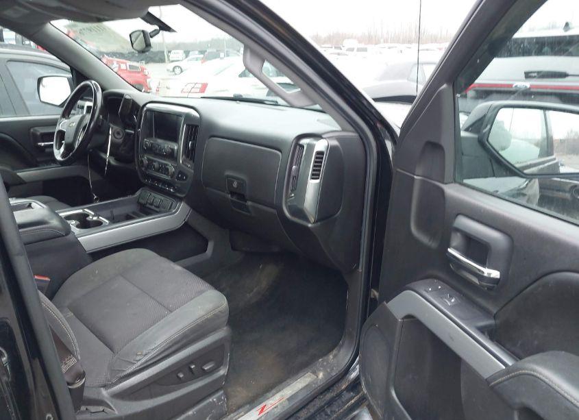 Photo 5 of 2015 Chevrolet Silverado 1500 2LT (VIN 3GCUKREC3FG210177)