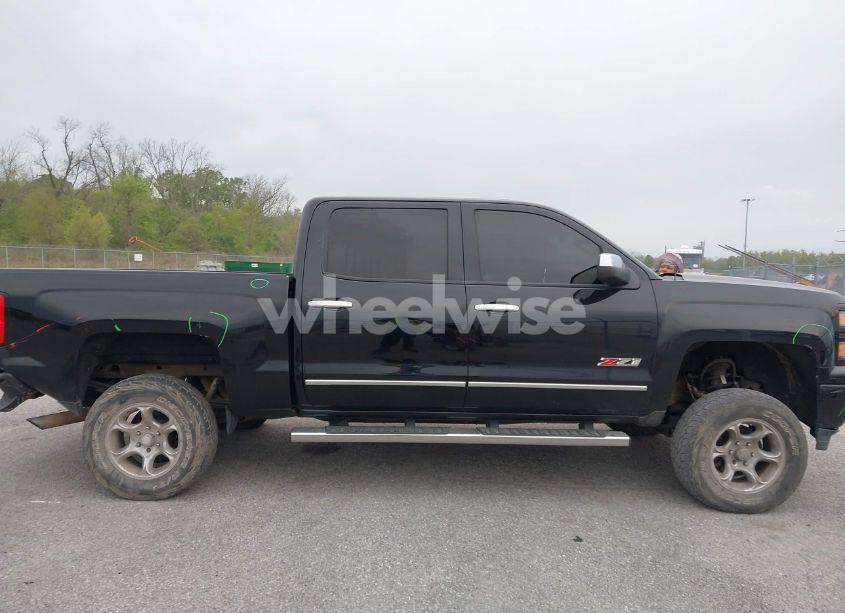 Photo 13 of 2015 Chevrolet Silverado 1500 2LT (VIN 3GCUKREC3FG407124)