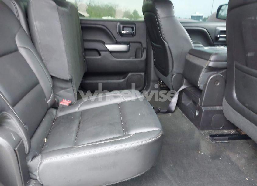 Photo 8 of 2015 Chevrolet Silverado 1500 2LT (VIN 3GCUKREC3FG407124)