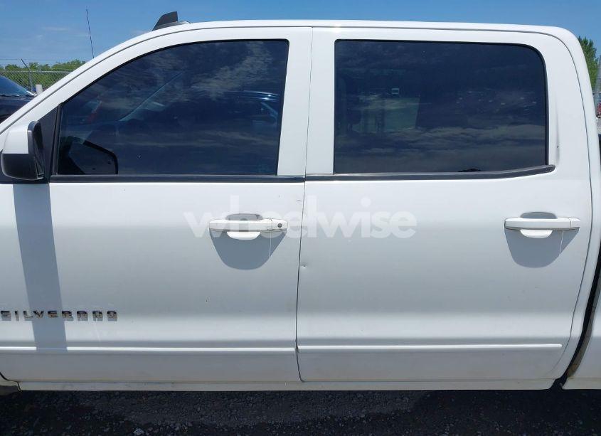 Photo 15 of 2015 Chevrolet Silverado 1500 1LT (VIN 3GCUKREC3FG424229)