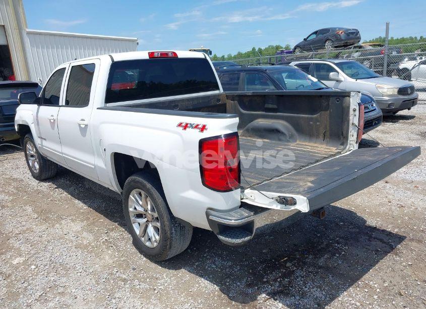 Photo 3 of 2015 Chevrolet Silverado 1500 1LT (VIN 3GCUKREC3FG424229)