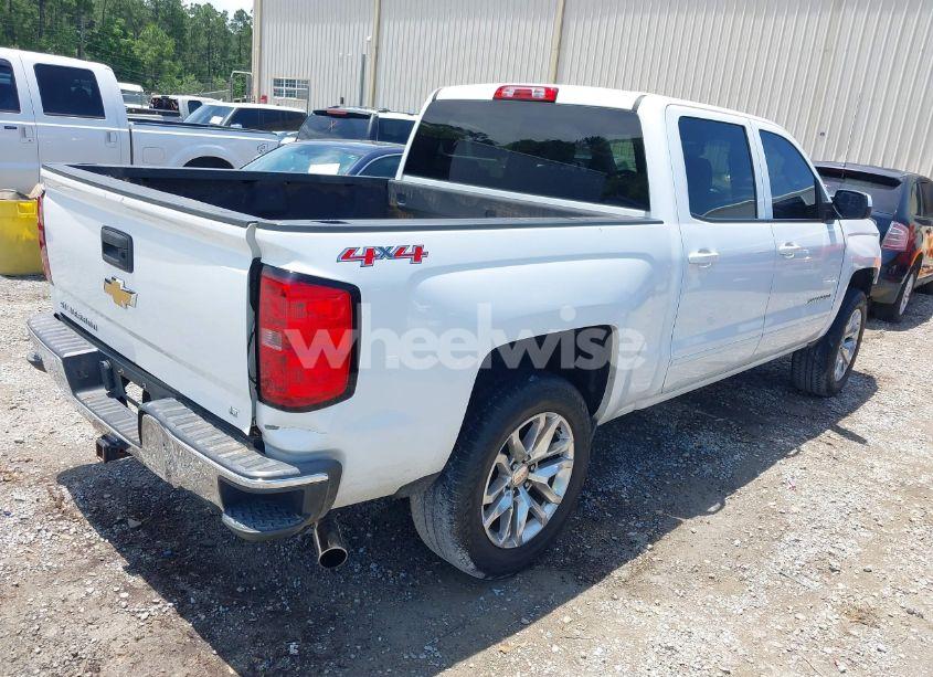 Photo 4 of 2015 Chevrolet Silverado 1500 1LT (VIN 3GCUKREC3FG424229)