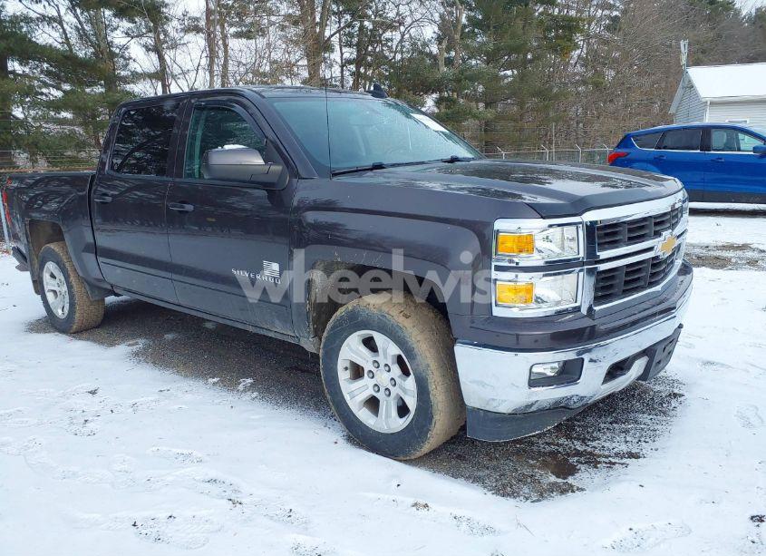 2015 Chevrolet Silverado 1500 2LT (VIN 3GCUKREC3FG460485) main photo