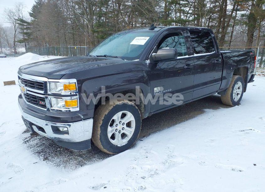 Photo 2 of 2015 Chevrolet Silverado 1500 2LT (VIN 3GCUKREC3FG460485)