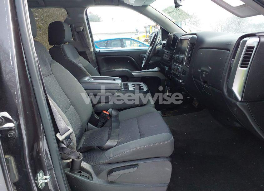 Photo 5 of 2015 Chevrolet Silverado 1500 2LT (VIN 3GCUKREC3FG460485)