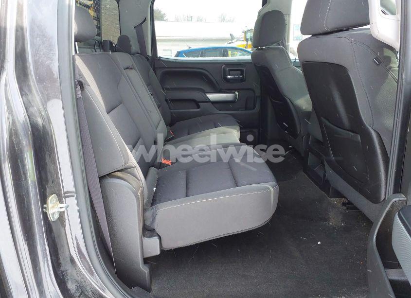 Photo 8 of 2015 Chevrolet Silverado 1500 2LT (VIN 3GCUKREC3FG460485)