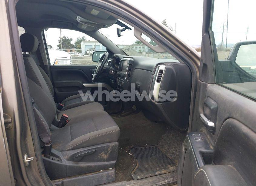 Photo 5 of 2015 Chevrolet Silverado 1500 1LT (VIN 3GCUKREC3FG521916)