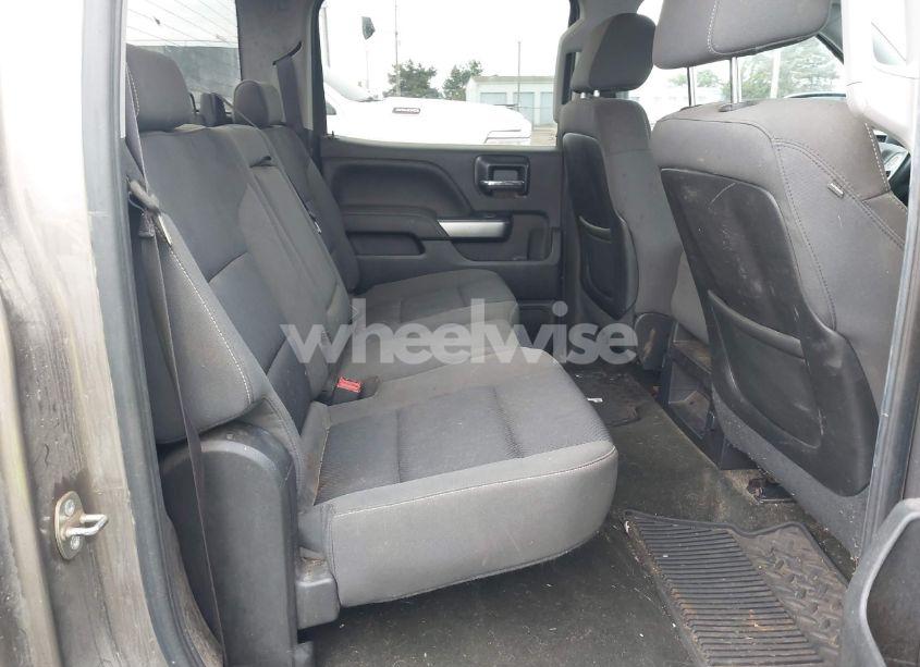 Photo 8 of 2015 Chevrolet Silverado 1500 1LT (VIN 3GCUKREC3FG521916)