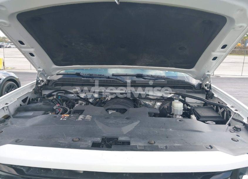 Photo 10 of 2016 Chevrolet Silverado 1500 2LT (VIN 3GCUKREC3GG116107)