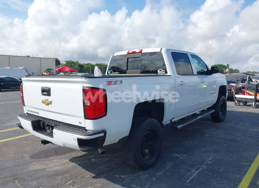 Photo 4 of 2016 Chevrolet Silverado 1500 2LT (VIN 3GCUKREC3GG116107)