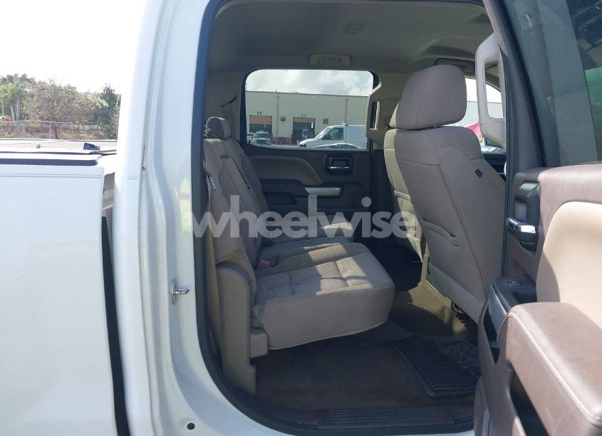 Photo 8 of 2016 Chevrolet Silverado 1500 2LT (VIN 3GCUKREC3GG116107)