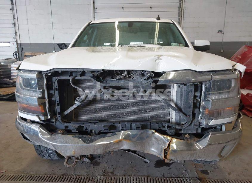 Photo 6 of 2016 Chevrolet Silverado 1500 1LT (VIN 3GCUKREC3GG138639)